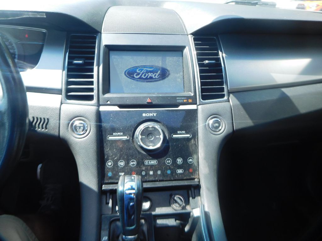 2014 Ford Taurus Image 10