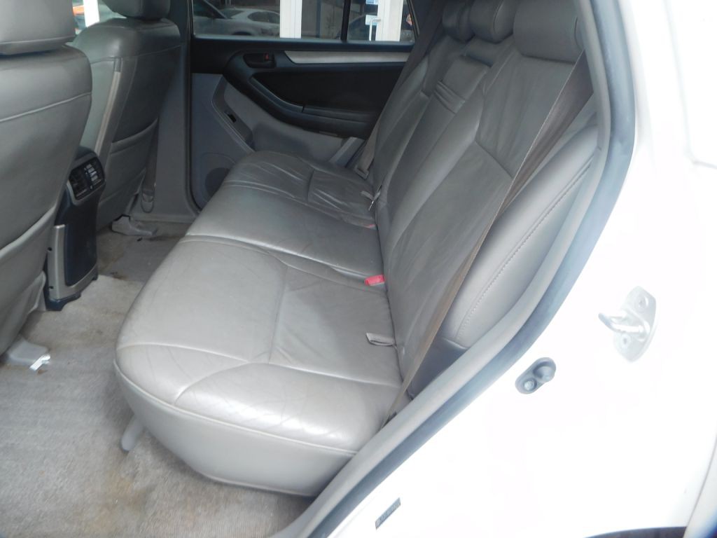 2007 Toyota 4Runner Image 8