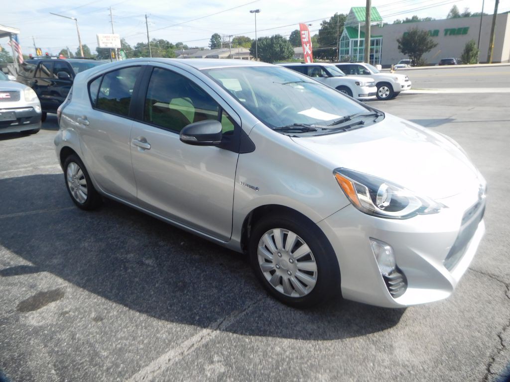 2016 Toyota Prius Image 3