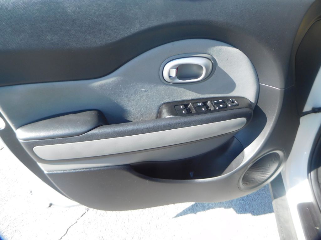 2016 Kia Soul Image 9