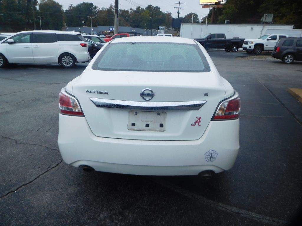 2015 Nissan Altima Image 5