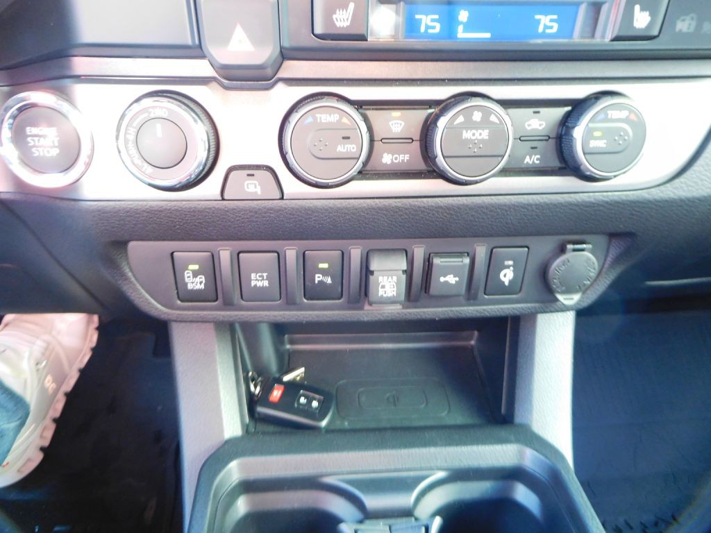 2023 Toyota Tacoma Image 16