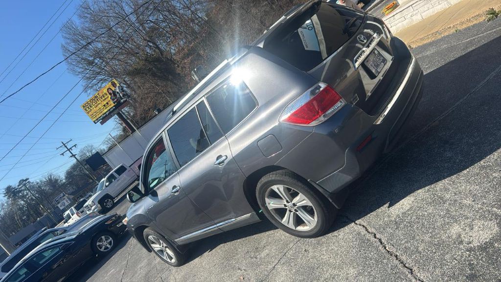 2013 Toyota Highlander Image 4