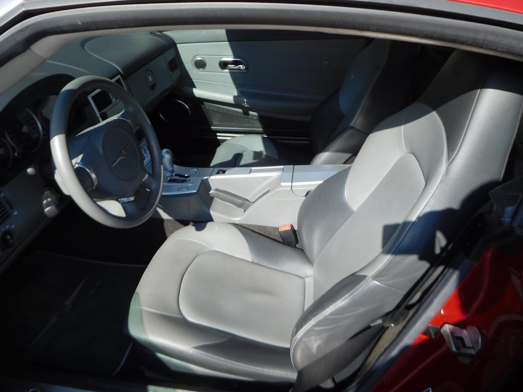 2007 Chrysler Crossfire Image 8