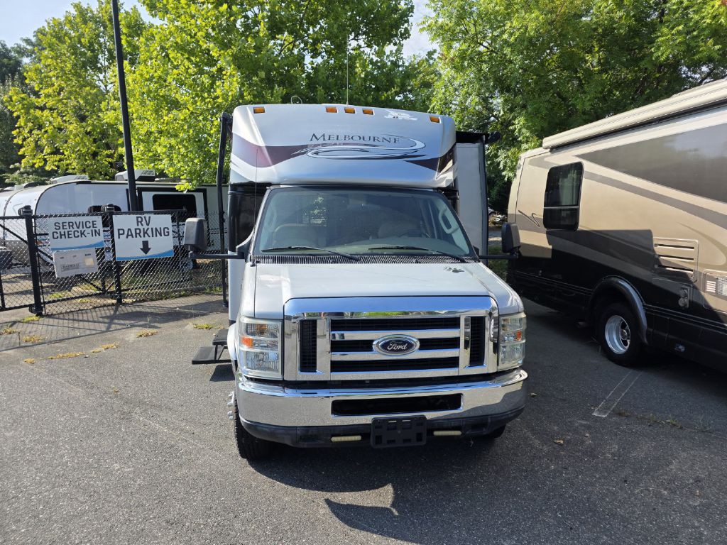2009 Ford Econoline Image 3