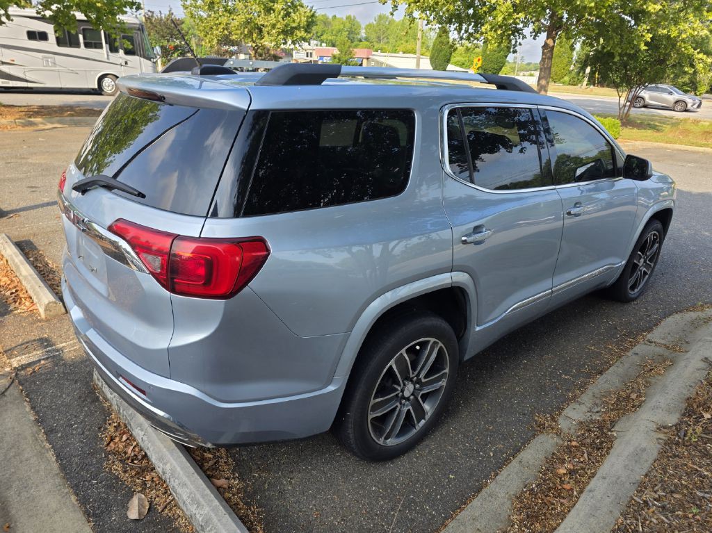 2017 GMC Acadia Image 6