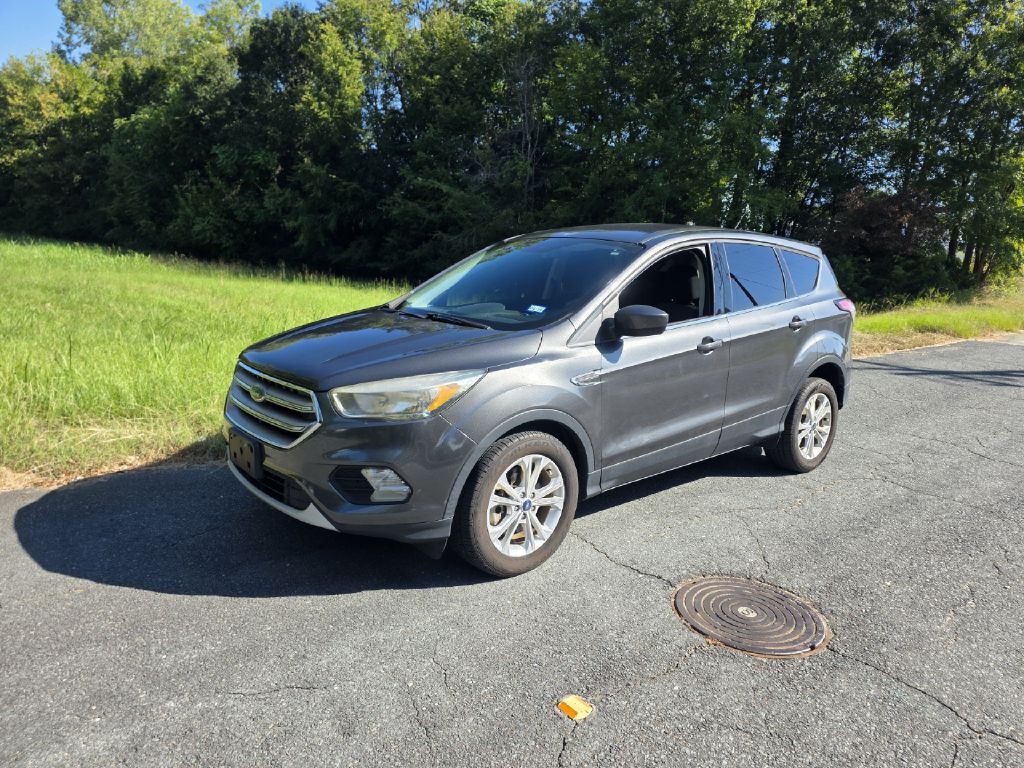 2017 Ford Escape Image 2