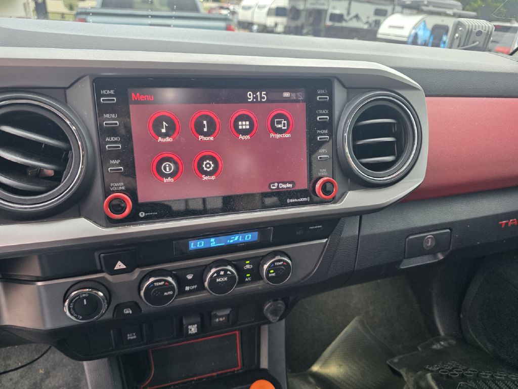 2021 Toyota Tacoma Image 10