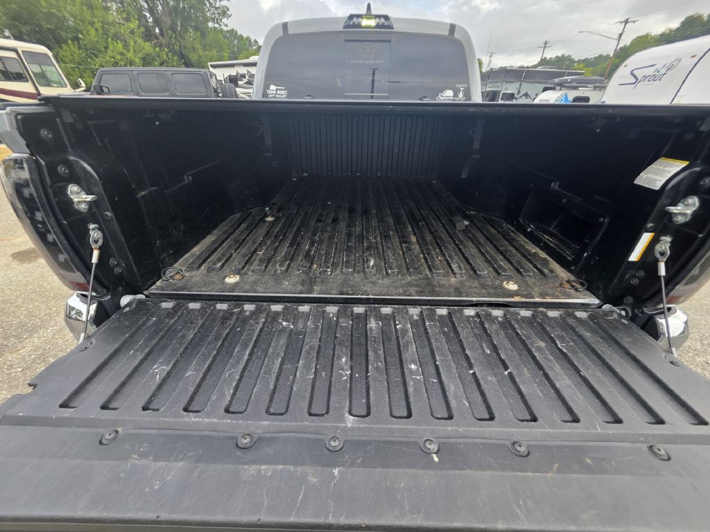 2021 Toyota Tacoma Image 12