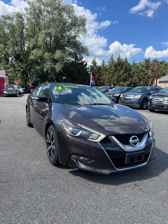 2016 Nissan Maxima Image 2
