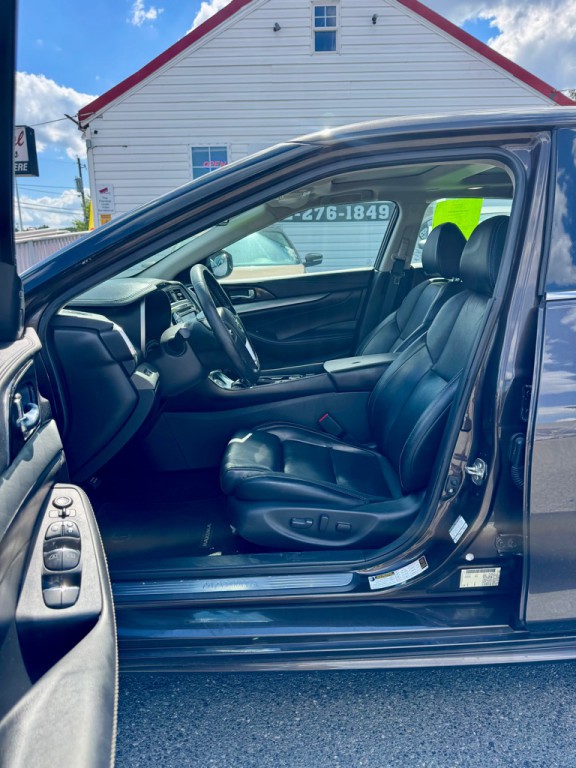 2016 Nissan Maxima Image 7