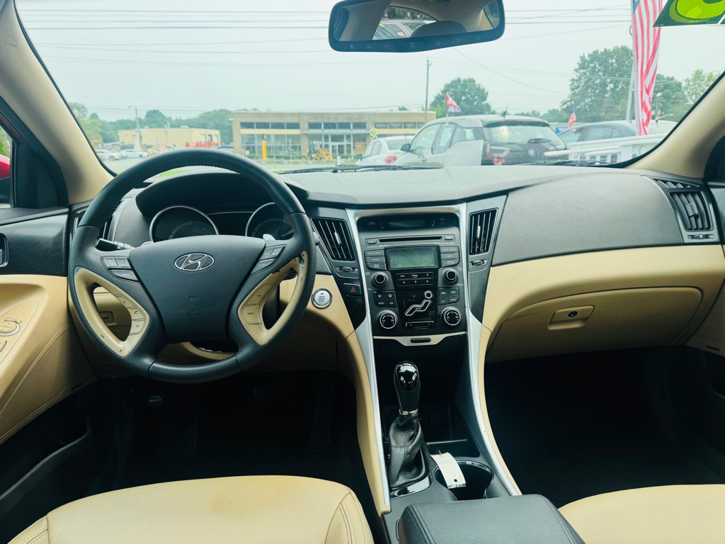 2013 Hyundai Sonata Image 5
