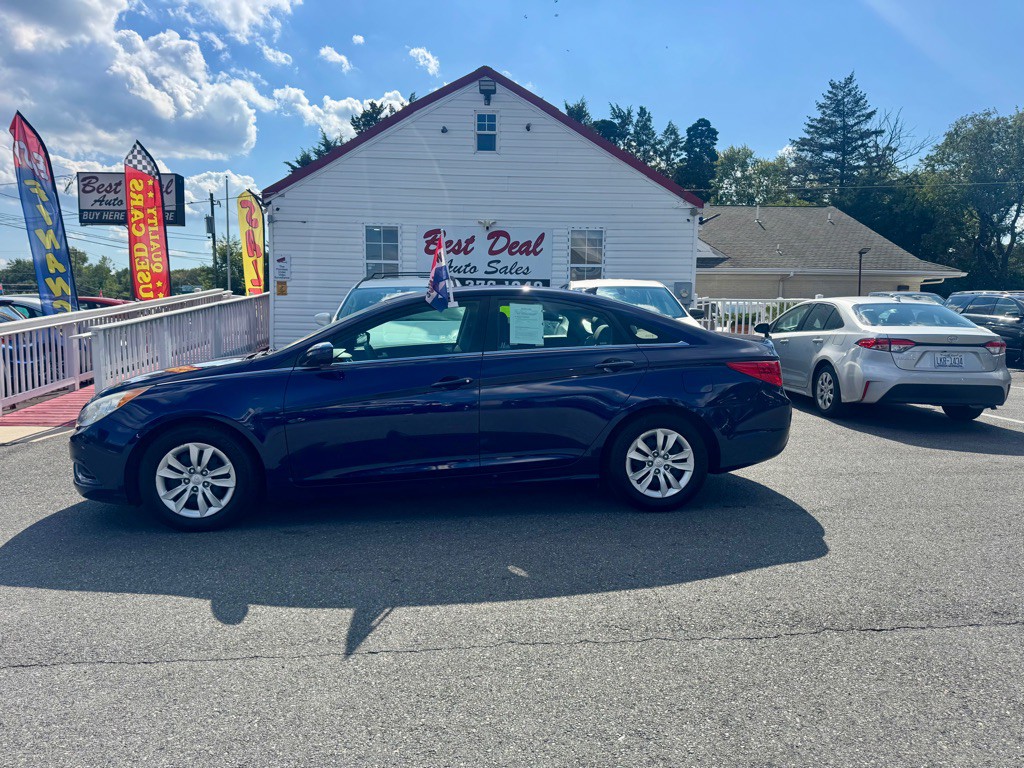 2012 Hyundai Sonata Image 1
