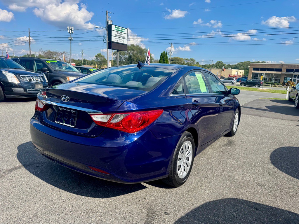 2012 Hyundai Sonata Image 4