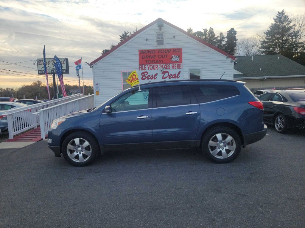 2012 Chevrolet Traverse Image 2