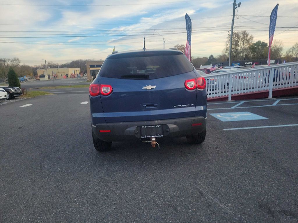 2012 Chevrolet Traverse Image 3