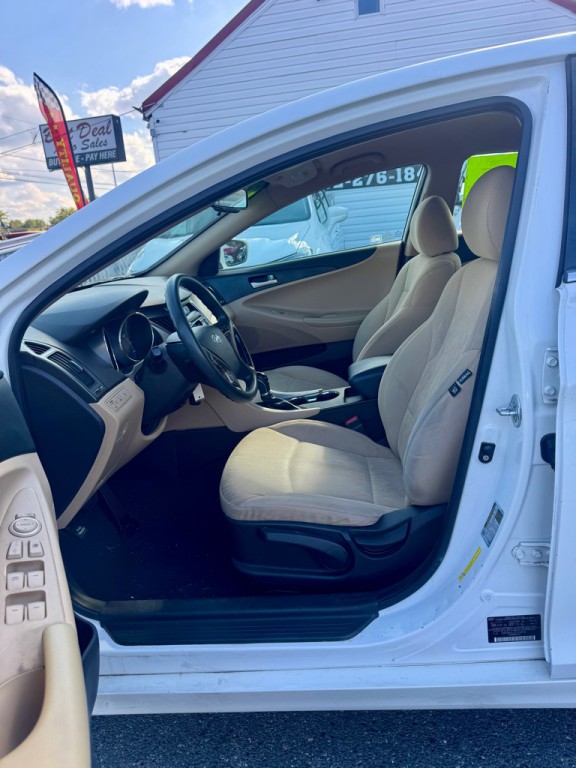 2012 Hyundai Sonata Image 7