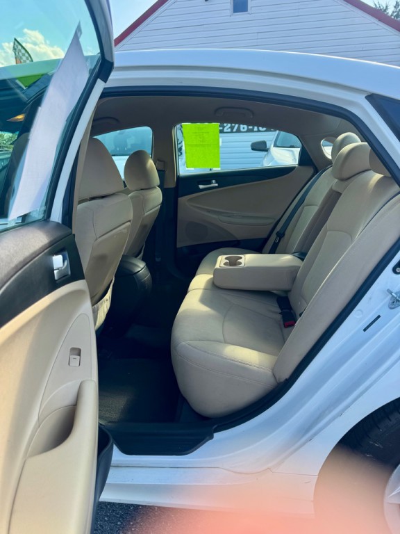 2012 Hyundai Sonata Image 8