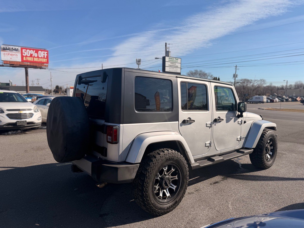 2010 Jeep Wrangler Unlimited Image 4