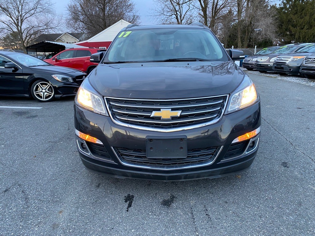 2017 Chevrolet Traverse Image 3
