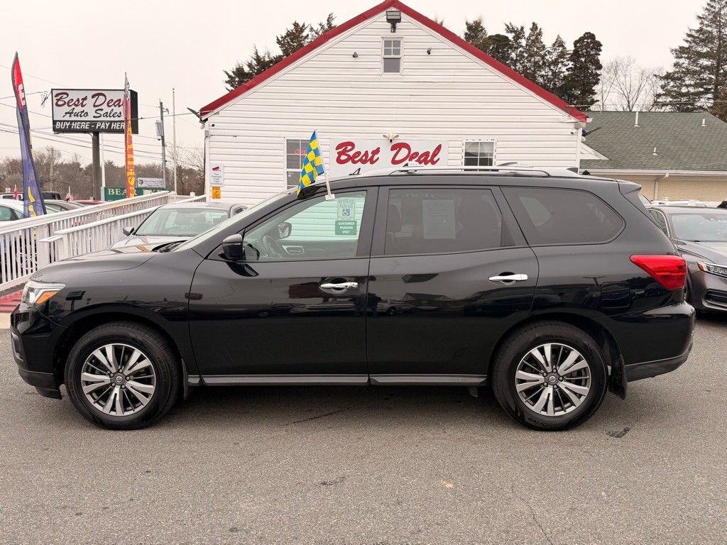 2020 Nissan Pathfinder Image 1