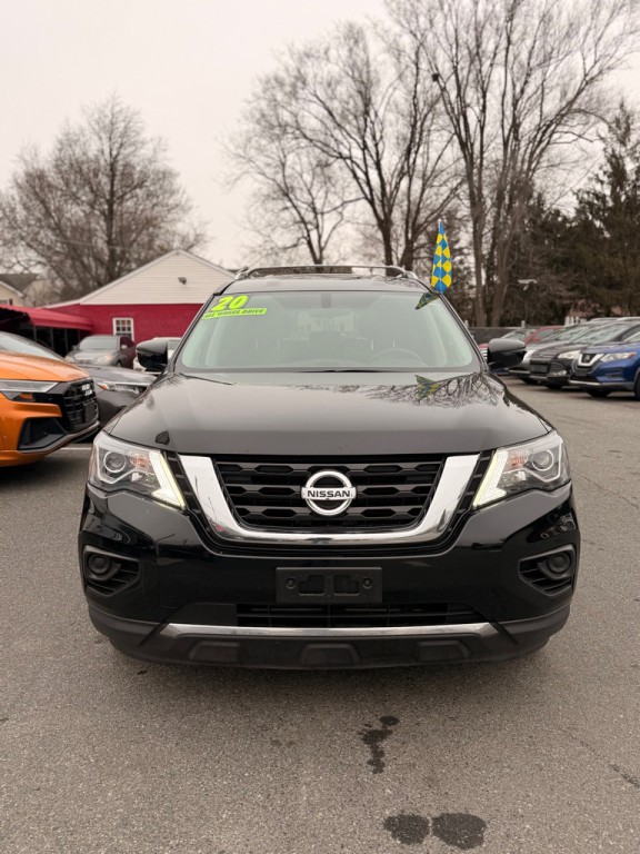 2020 Nissan Pathfinder Image 2