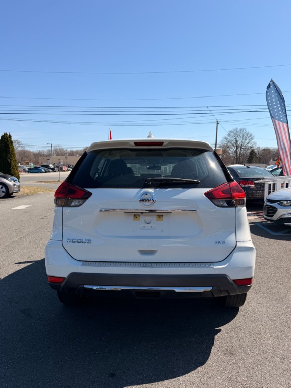 2018 Nissan Rogue Image 5