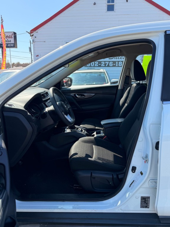 2018 Nissan Rogue Image 7