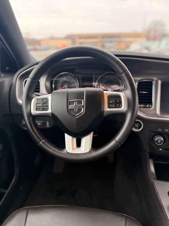 2012 Dodge Charger Image 9