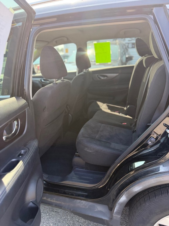 2015 Nissan Rogue Image 6