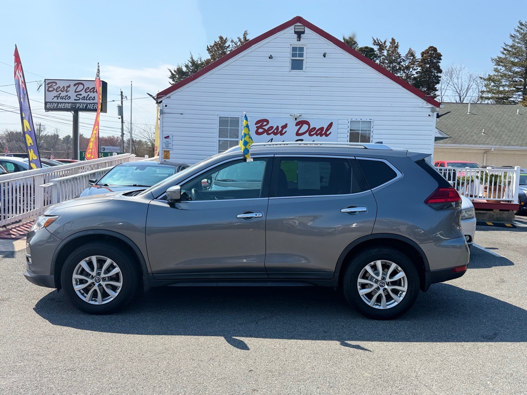 2017 Nissan Rogue Image 3