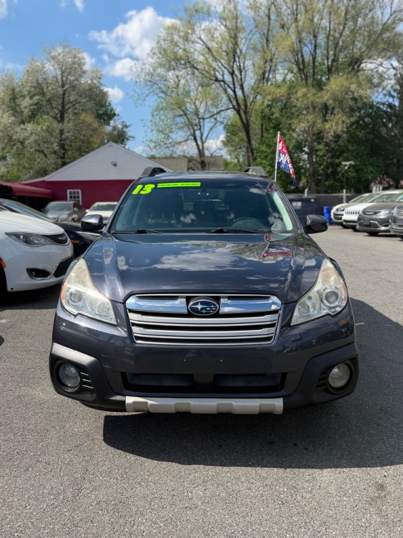 2013 Subaru Outback Image 2