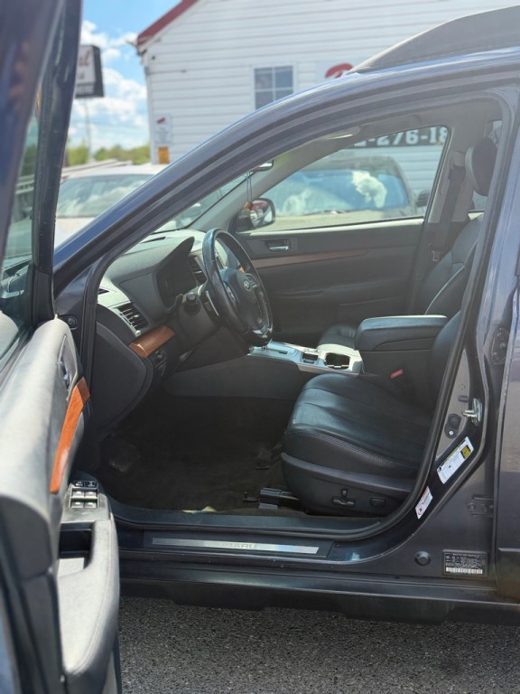 2013 Subaru Outback Image 7