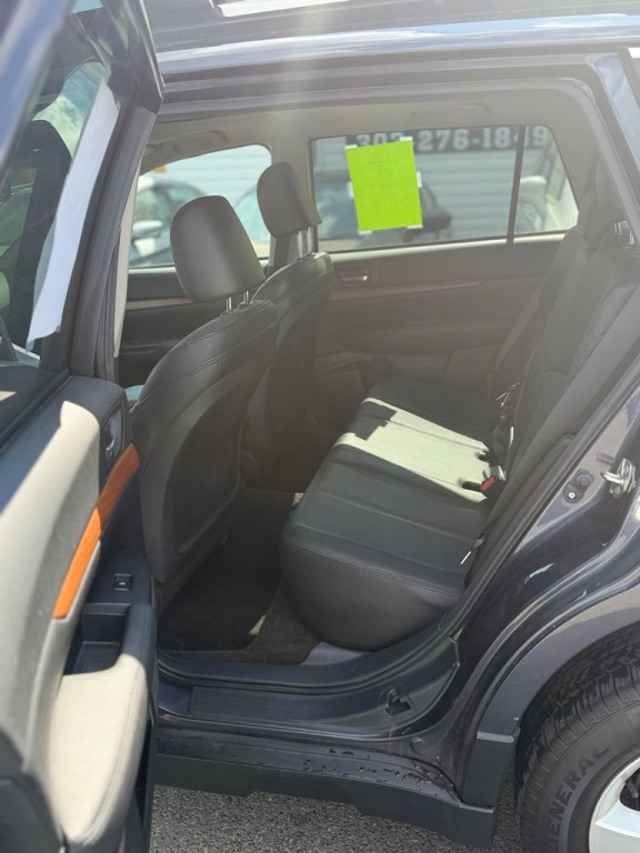 2013 Subaru Outback Image 8