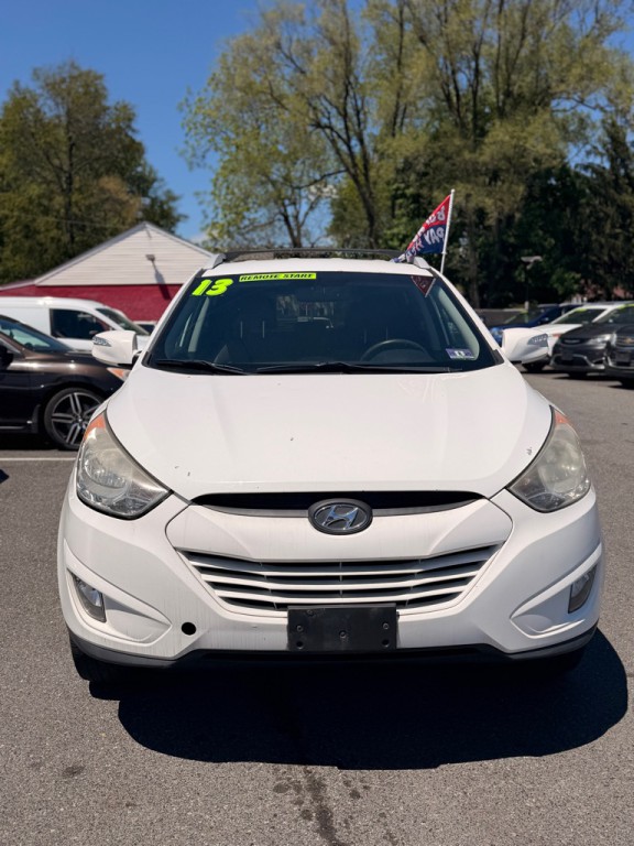 2013 Hyundai Tucson Image 2