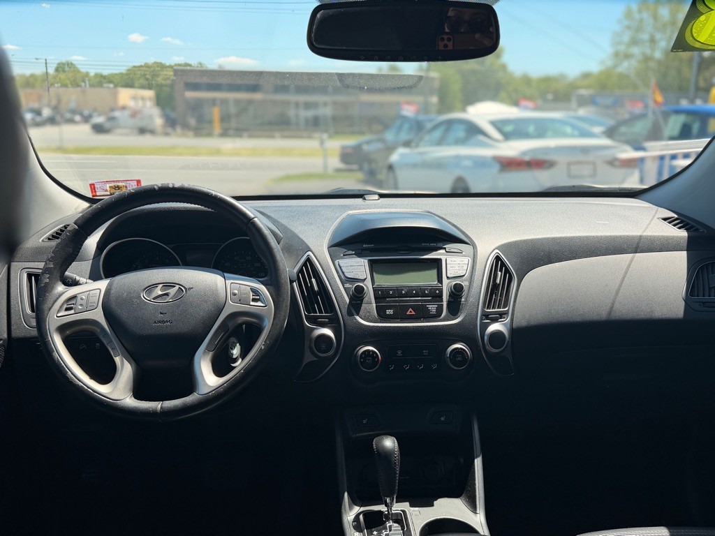 2013 Hyundai Tucson Image 6