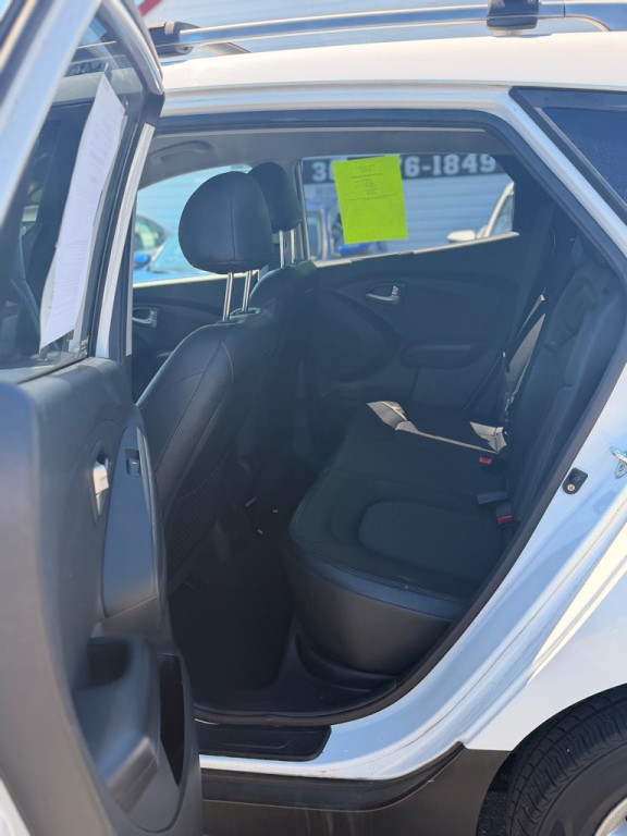 2013 Hyundai Tucson Image 8