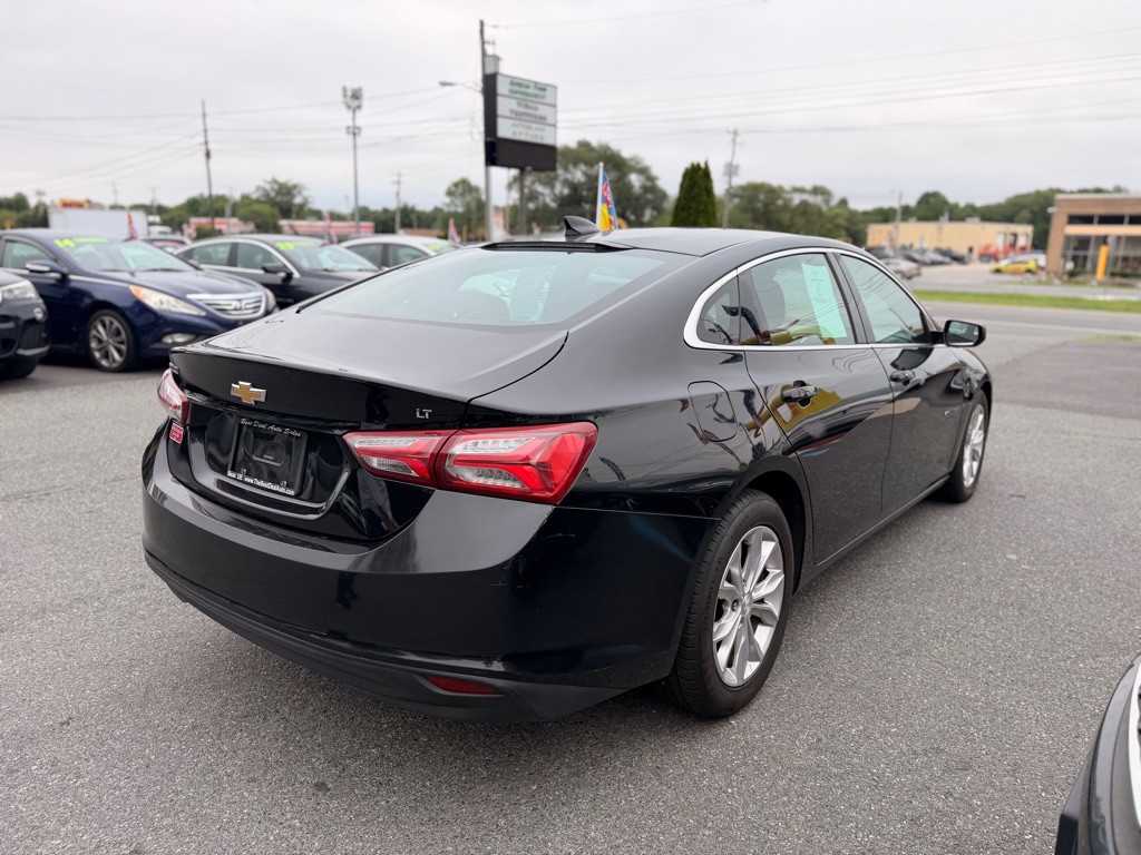 2020 Chevrolet Malibu Image 4