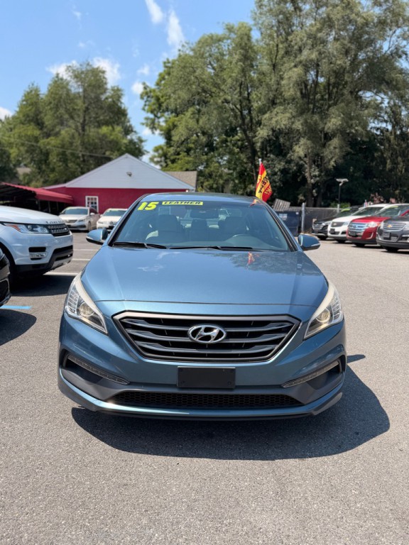 2015 Hyundai Sonata Image 2