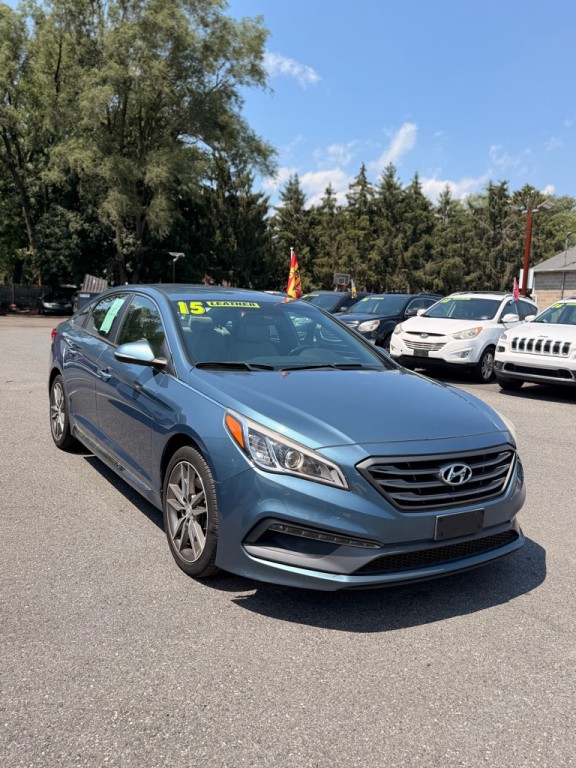 2015 Hyundai Sonata Image 3