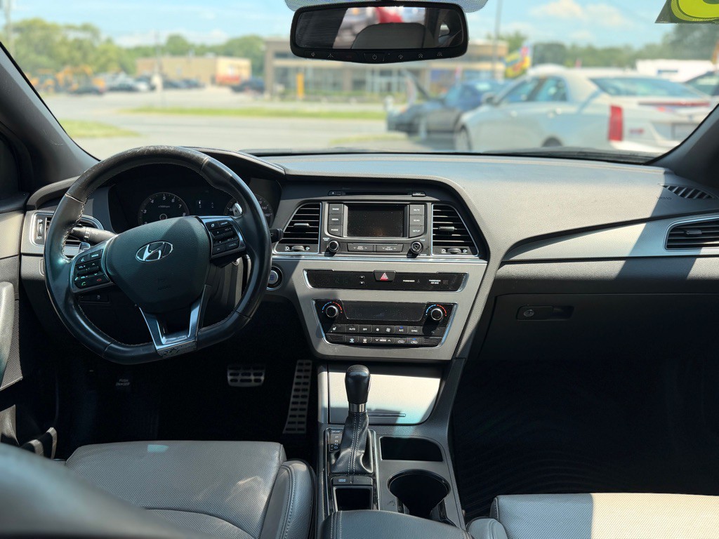 2015 Hyundai Sonata Image 6