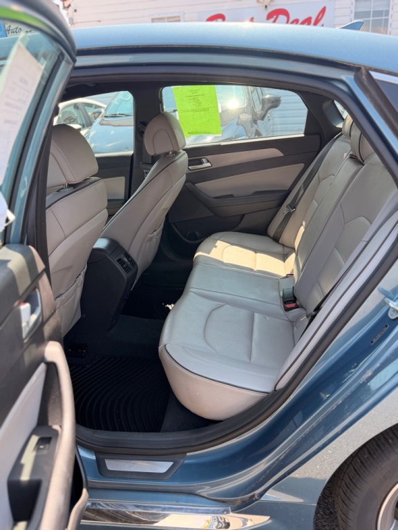 2015 Hyundai Sonata Image 8
