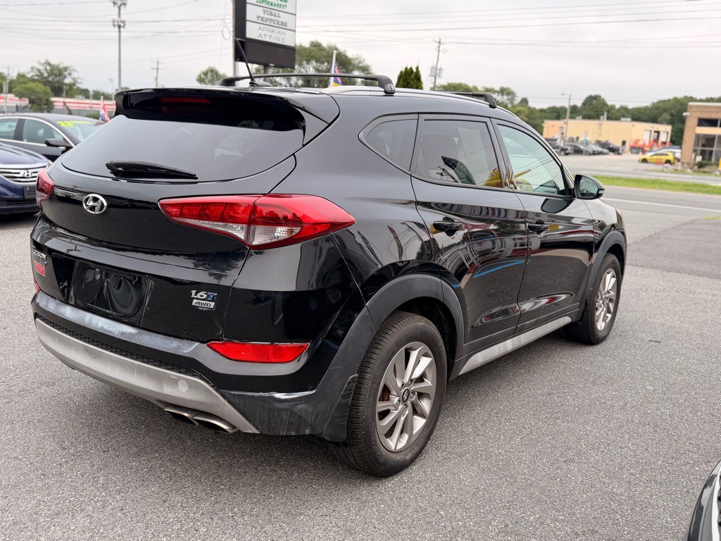 2017 Hyundai Tucson Image 4