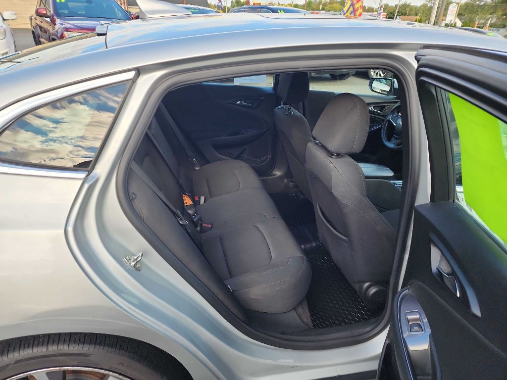 2021 Chevrolet Malibu Image 19