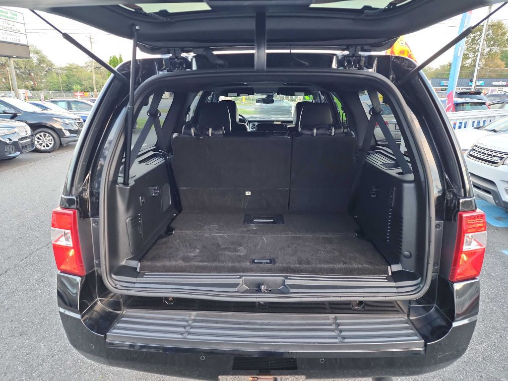 2017 Ford Expedition Image 8