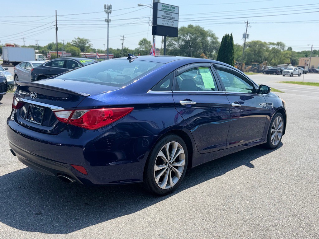 2014 Hyundai Sonata Image 4