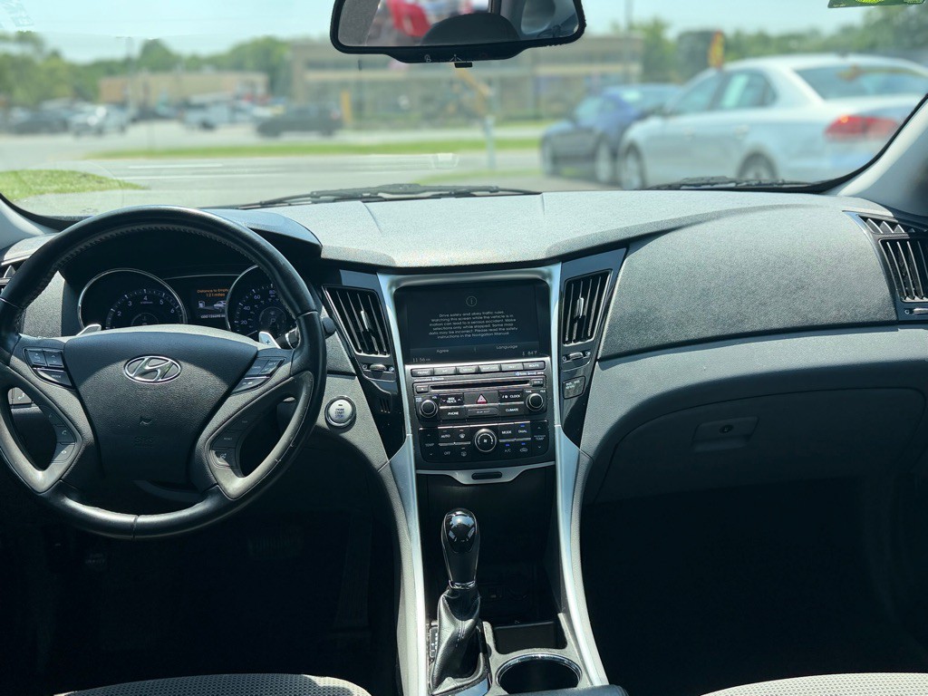 2014 Hyundai Sonata Image 6