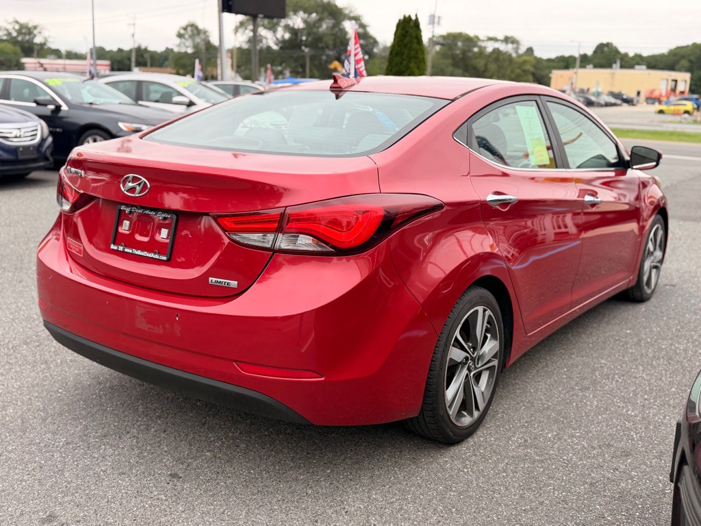 2015 Hyundai Elantra Image 4