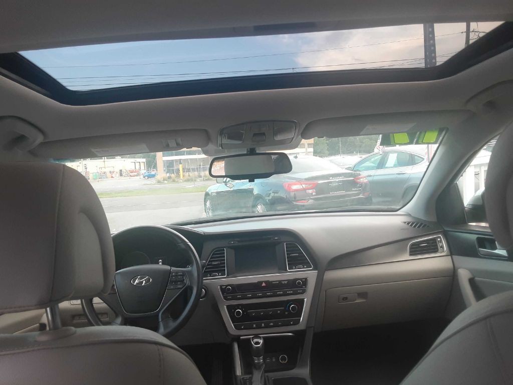 2017 Hyundai Sonata Image 9