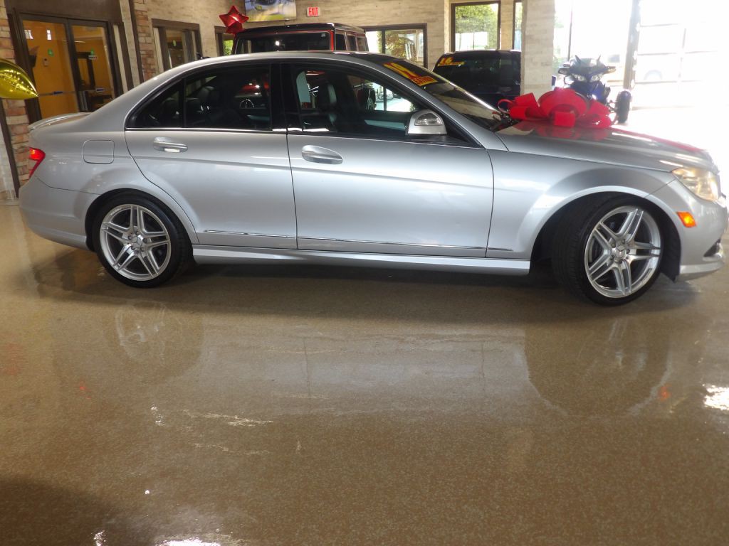 2009 Mercedes-Benz C-Class Image 7
